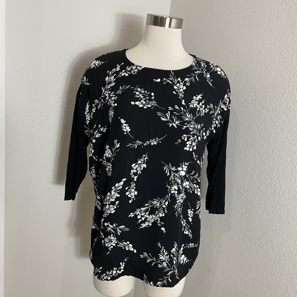 J. Jill Womens Medium Wearever Collection Floral Shirt 3/4 Sleeve Top Stretch